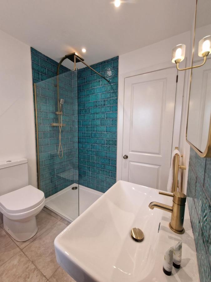 Apartamento Seaside Apartment, Parking, Private Garden, Walking Distance To Southbourne