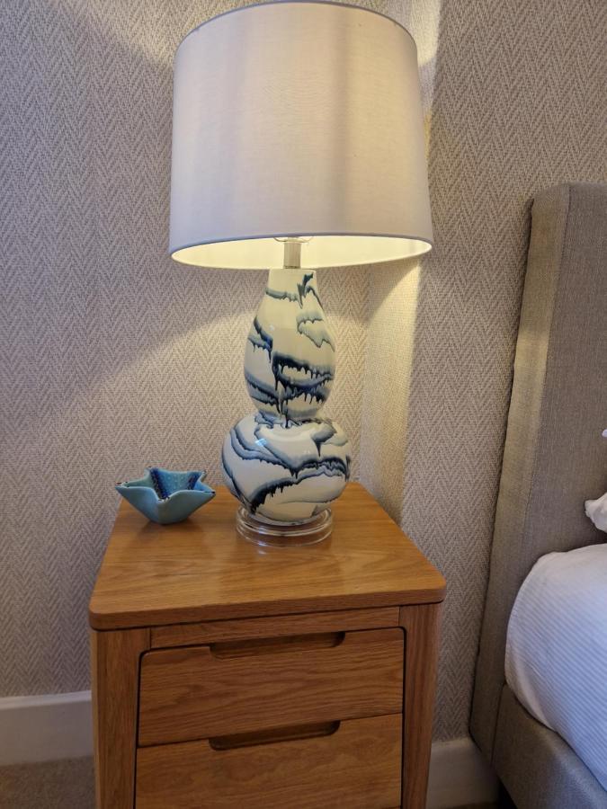 Seaside Apartment, Parking, Private Garden, Walking Distance To Southbourne *