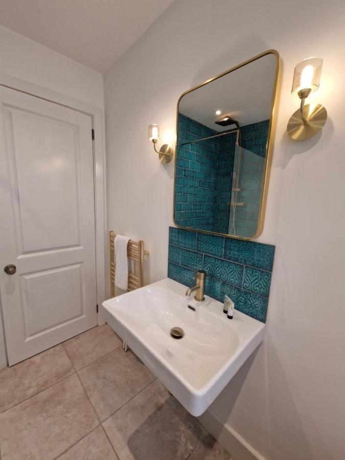 Seaside Apartment, Parking, Private Garden, Walking Distance To Southbourne Apartamento *