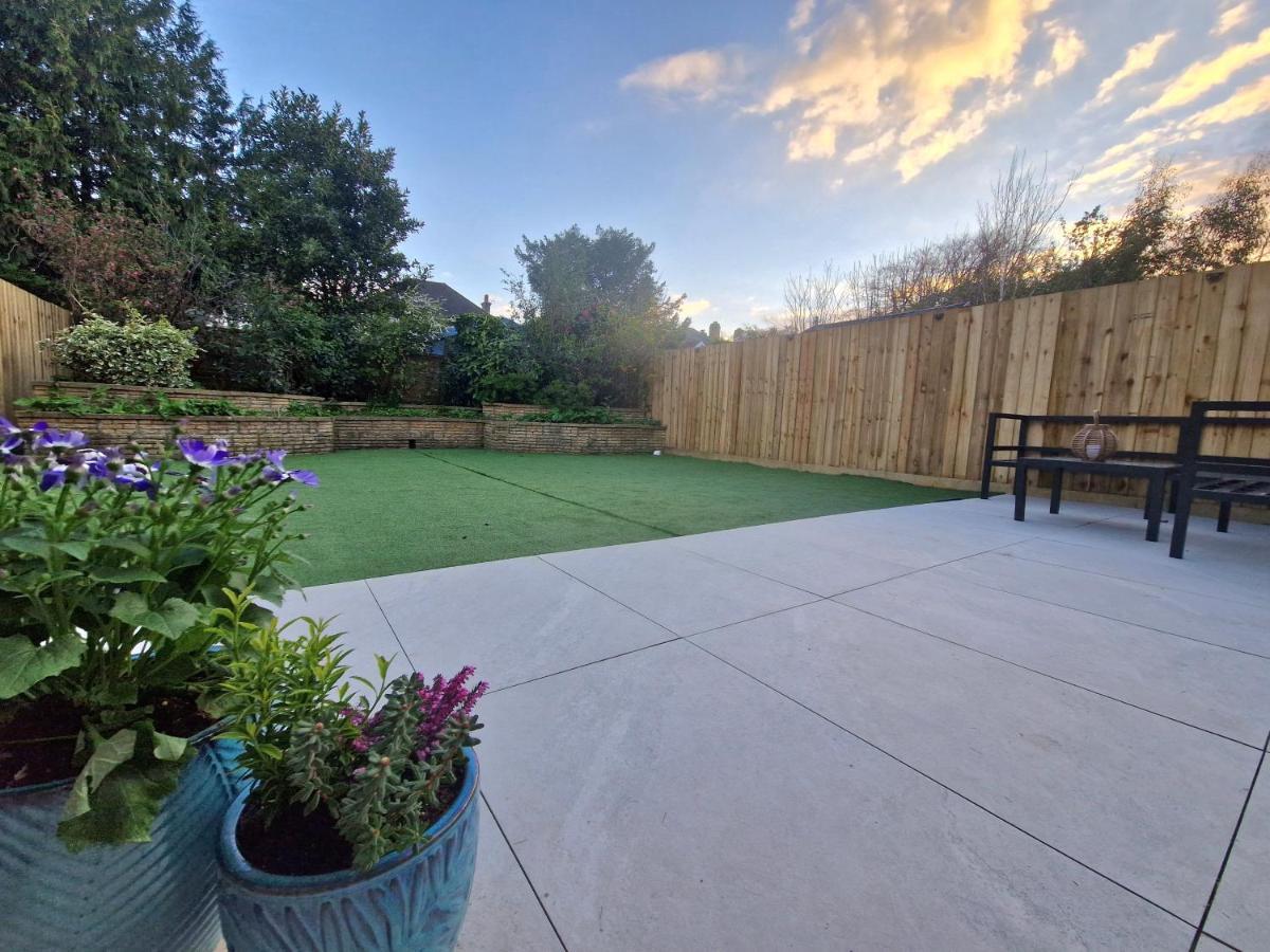 Seaside Apartment, Parking, Private Garden, Walking Distance To Southbourne * Борнмут
