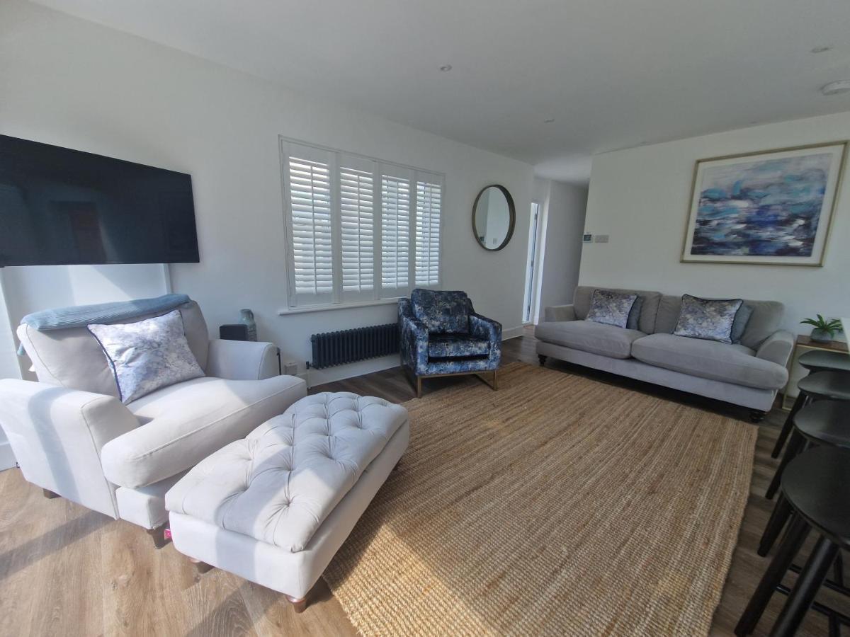 Seaside Apartment, Parking, Private Garden, Walking Distance To Southbourne Апартаменты *