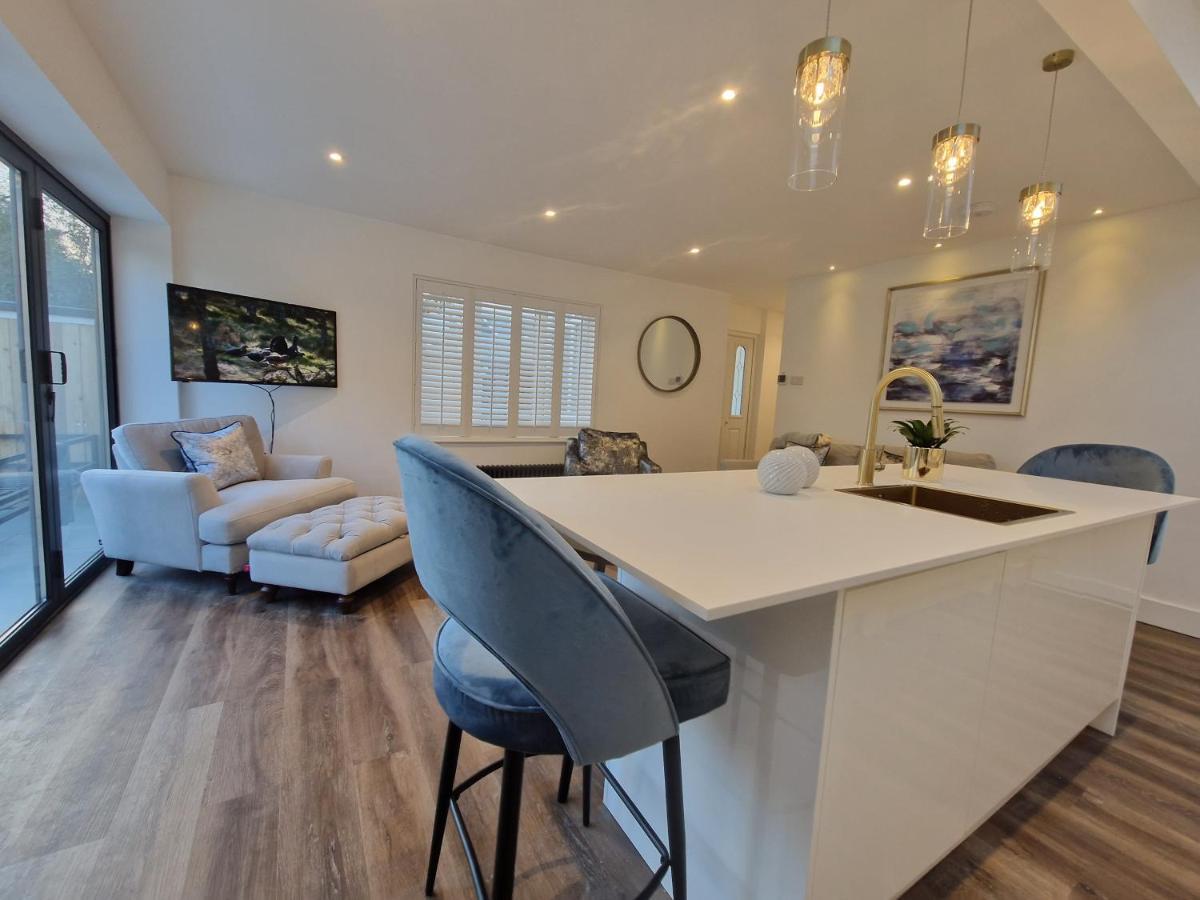 Seaside Apartment, Parking, Private Garden, Walking Distance To Southbourne Bournemouth